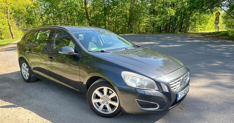 Volvo V60 cena 27900 przebieg: 319000, rok produkcji 2011 z Bydgoszcz małe 29